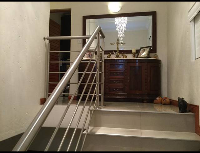 4 BEDROOM TOWNHOUSE FOR SALE IN VANDERBIJLPARK SE 3